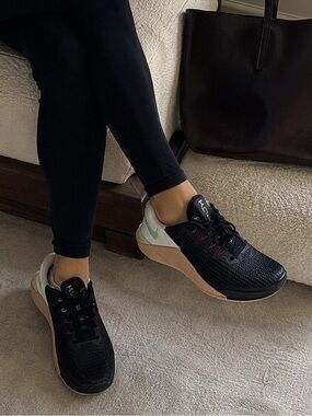 Rare Nike Metcon 5 “U Complete Me -Valentine’s Day Drop Black Pink Pistachio 7.5
